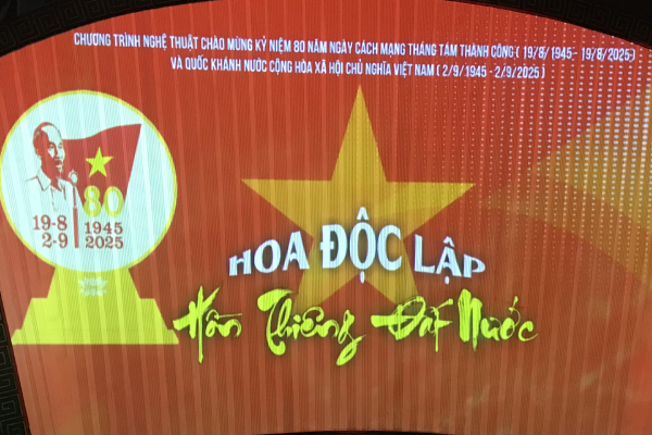 “Hoa độc lập  - Hồn thiêng đất nước” tuyệt đối điện ảnh cùng A80