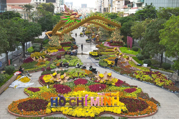 TPHCM - Xuân hội tụ - Vững bước vươn mình