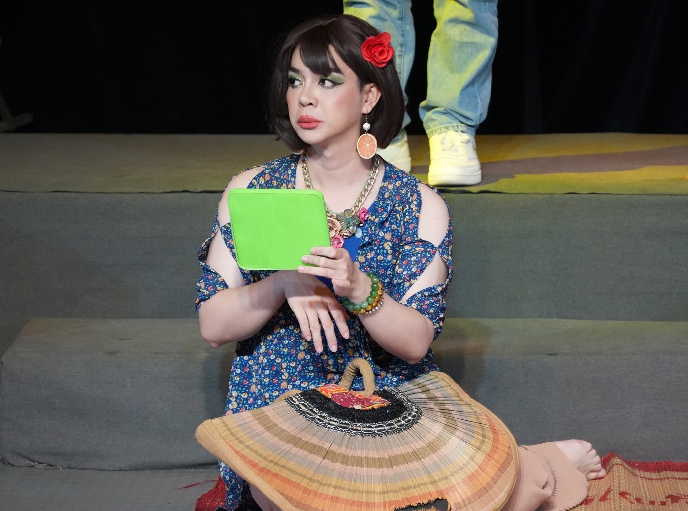 TÍA ƠI CON LẤY CHỒNG