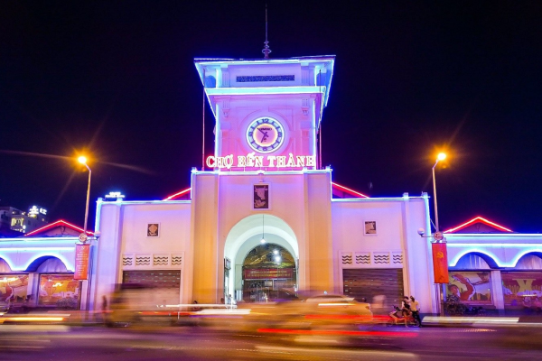 Sài Gòn về đêm có gì?