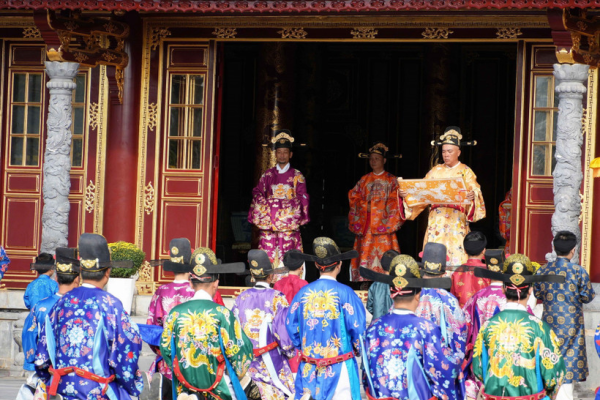 LỄ THIẾT TRIỀU NGUYÊN ĐÁN