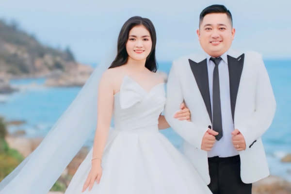 Diễn viên Phùng Ngọc - Cò 