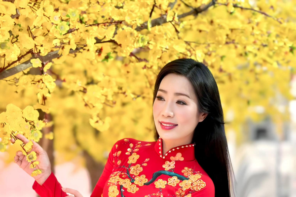 Những nàng Xuân 2024