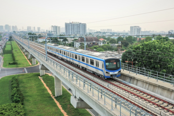 Thành Phố Hồ Chí Minh ngày đầu với tuyến Metro số 1 đi vào hoạt động
