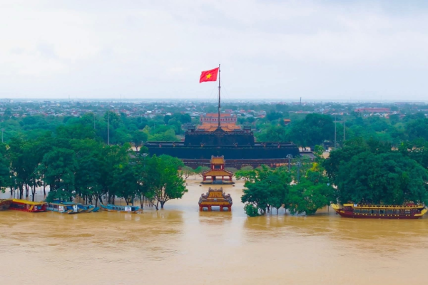 Nước lũ sông Hương  cao nhất lịch sử