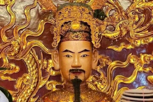 LỄ GIỖ ĐỨC THÁNH TRẦN TẠI ĐỀN KIẾP BẠC